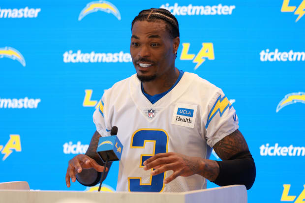 Los Angeles Chargers defensive back Derwin James Jr speaking to the media after practice.