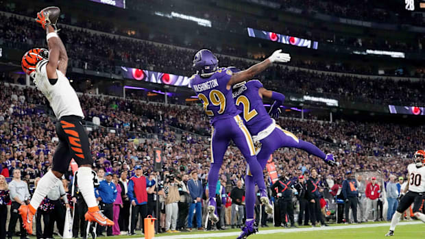 Nov 7, 2024; Baltimore, Maryland, USA; Bengals’ Ja’Marr Chase makes a touchdown catch vs. Ravens.