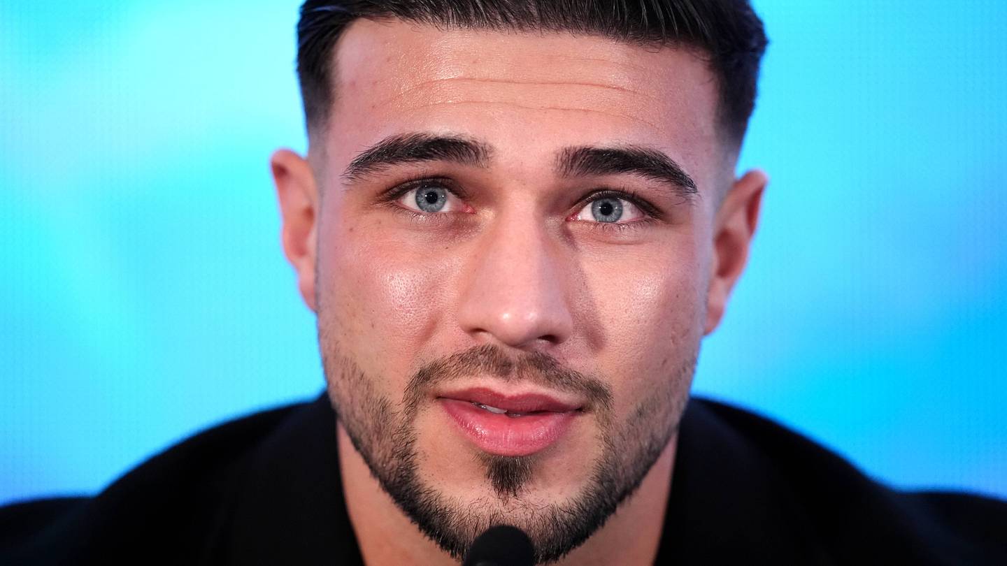 Tommy Fury Calls Jake Paul ‘Loser’ After Being Accused of Looking for Payday