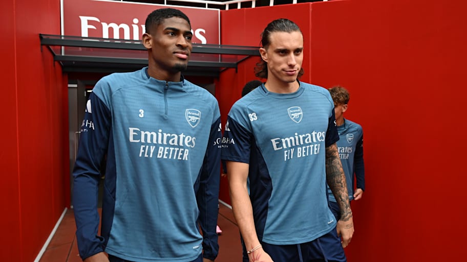 Cristhian Mosquera (left) and Riccardo Calafiori.