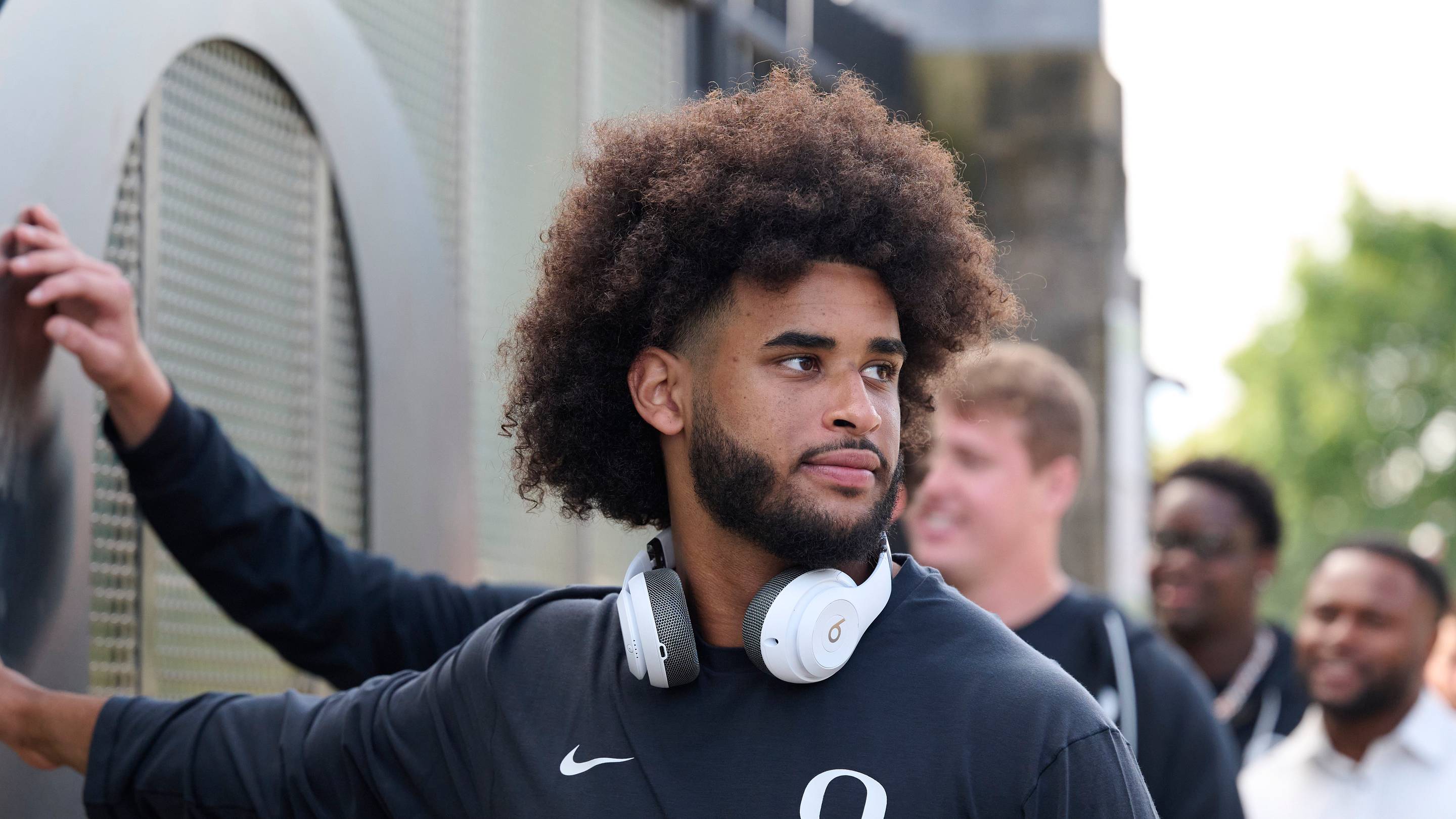 Dante Moore, Dan Lanning Detail Trust in Oregon Receiver Evan Stewart
