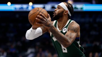 Milwaukee Bucks v Dallas Mavericks