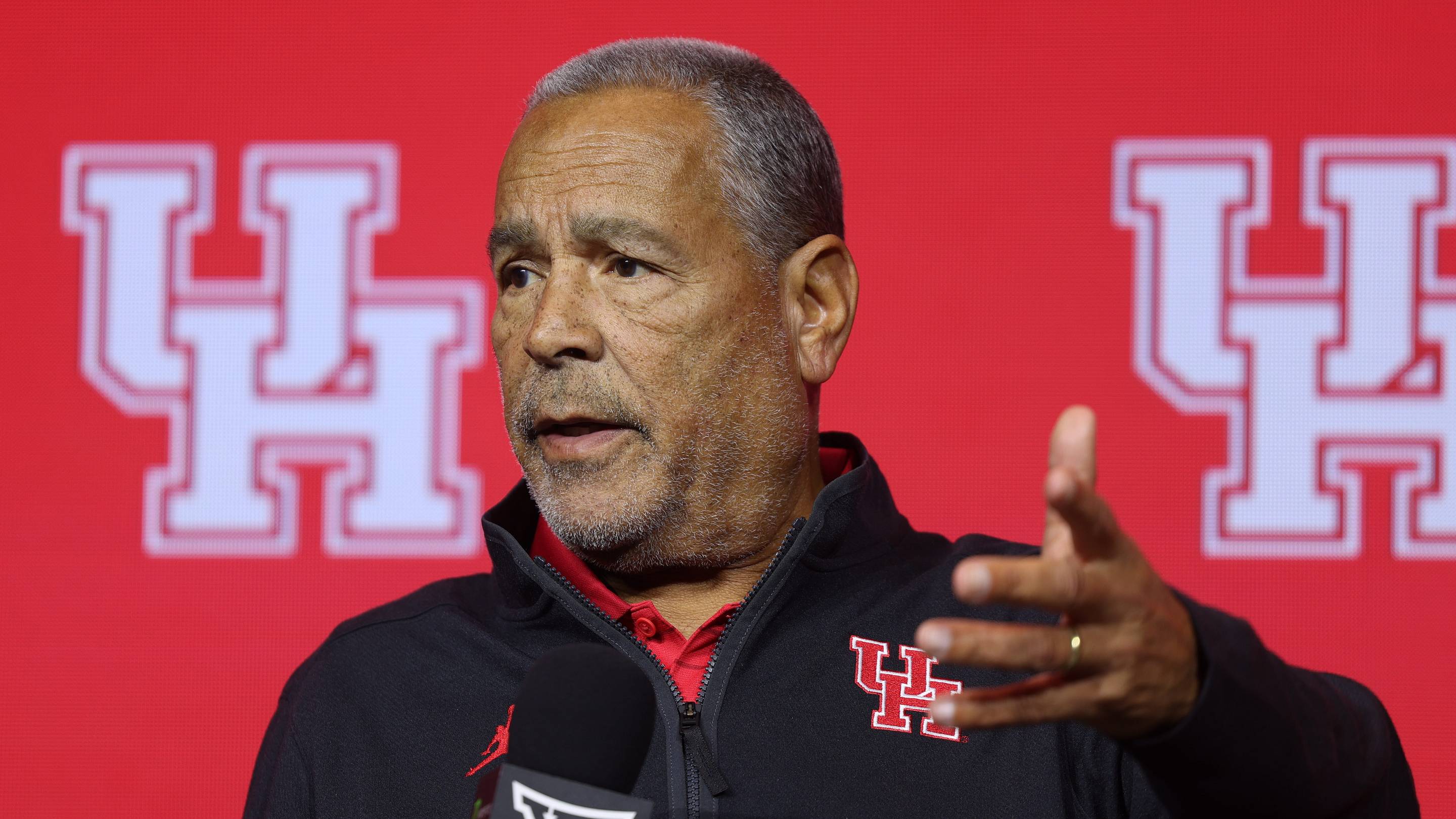 Houston Cougars Showcase New Talent in Exhibition Win Over Michigan