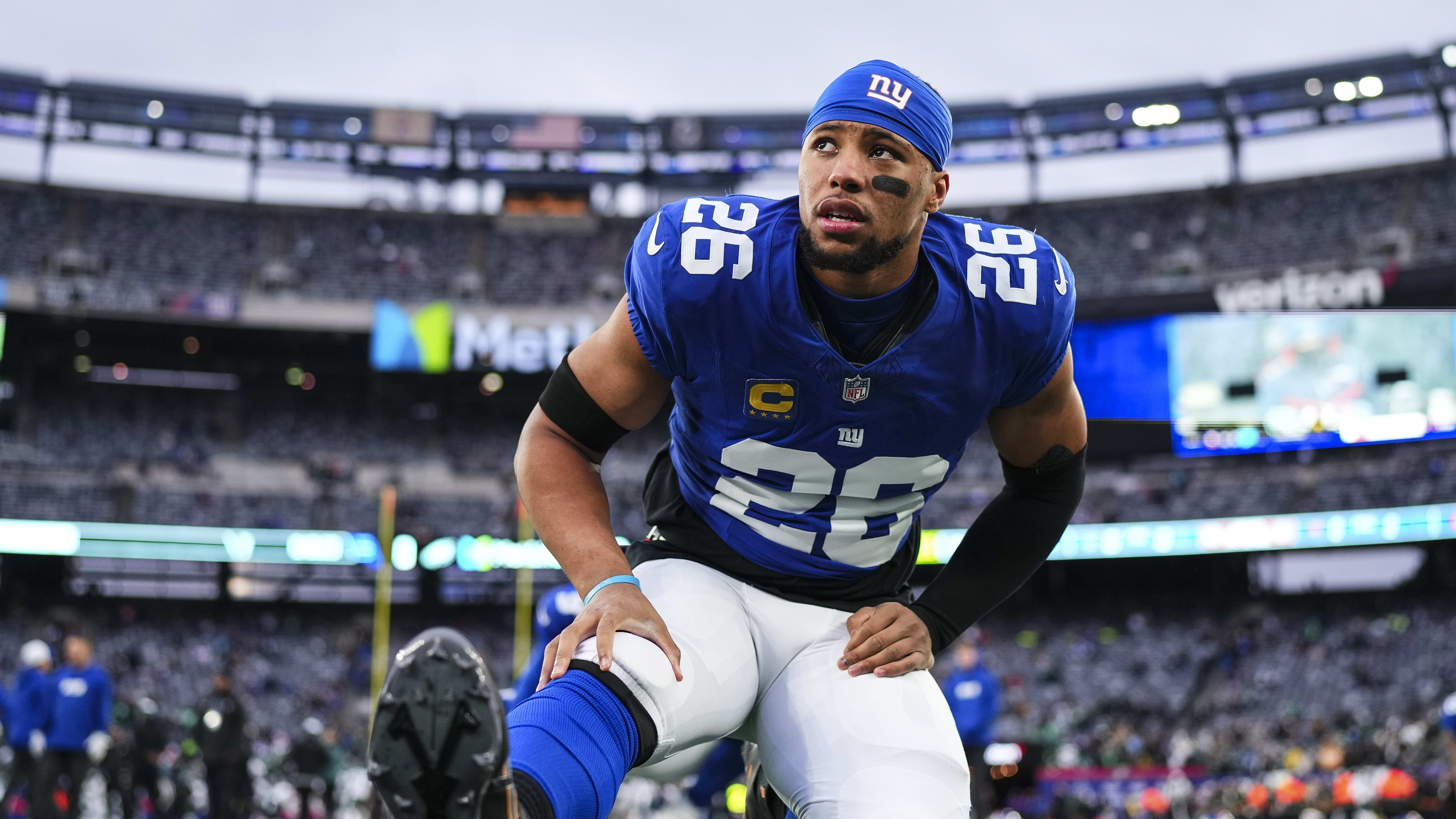 Philadelphia Eagles Front Office Explains Decision to Sign RB Saquon Barkley