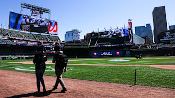 Los Angeles Angels v Minnesota Twins