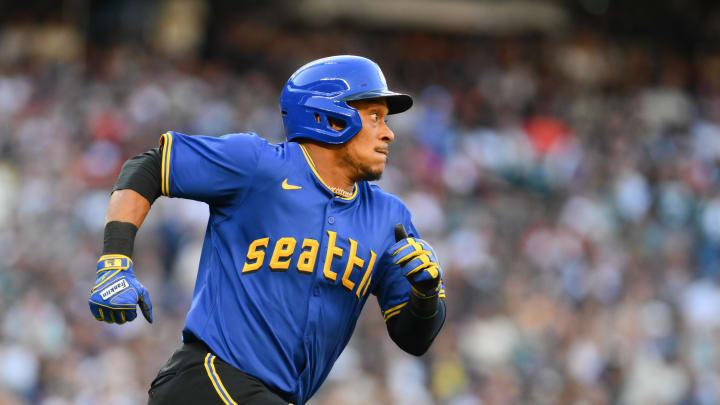 Seattle Mariners second baseman Jorge Polanco (7) runs the bases after hitting a double against the Houston Astros during the second inning at T-Mobile Park on July 19.