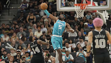 Charlotte Hornets, Mark Williams
