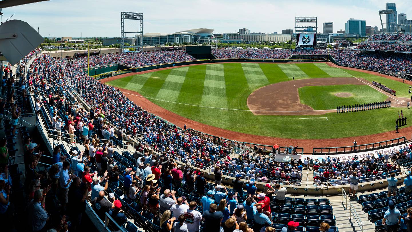 Pittsburgh Pirates Draft: Early Look at Potential College Player to Watch