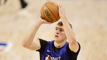 Cooper Flagg durante el Combine de la NBA 2025 en la Wintrust Arena. 