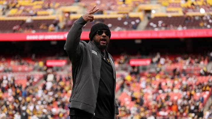 Pittsburgh Steelers coach Mike Tomlin motions to the fans before the game vs. the Washington Commanders. Pittsburgh Steelers coach Mike Tomlin motions to the fans before the game vs. the Washington Commanders.