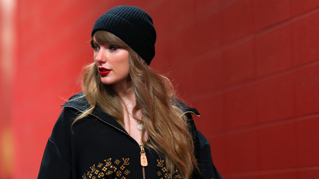 Taylor Swift made one Arrowhead stadium worker's day during the Chiefs' Christmas clash against the Broncos. Taylor Swift made one Arrowhead stadium worker's day during the Chiefs' Christmas clash against the Broncos.