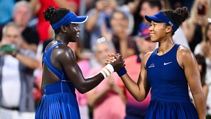 Mboko y Osaka durante la final en Montreal.