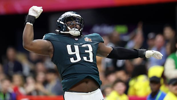 Milton Williams llega a los Patriots procedente del campeón Filadelfia, como hombre crucial en la defensa.