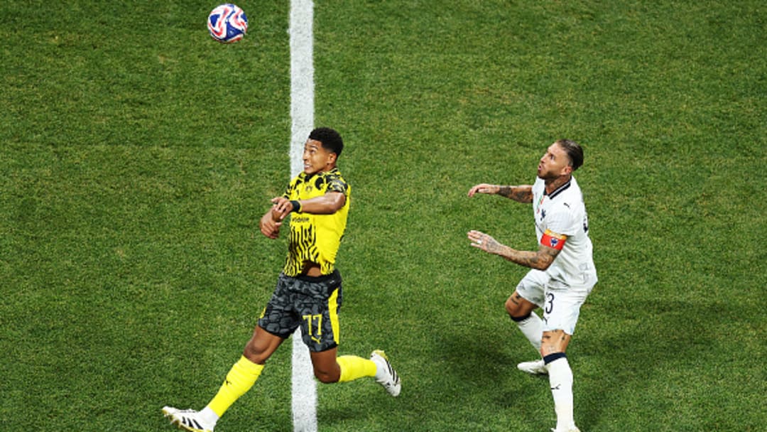 Jobe Bellinham y Sergio Ramos en el partido entre Borussia Dortmund y Monterey del pasado Mundial de Clubes.
