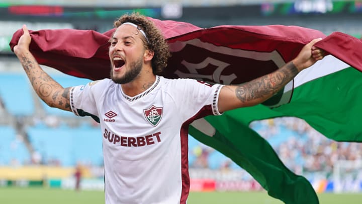 Guga celebra el triunfo del Fluminense ante el Inter de Milán.