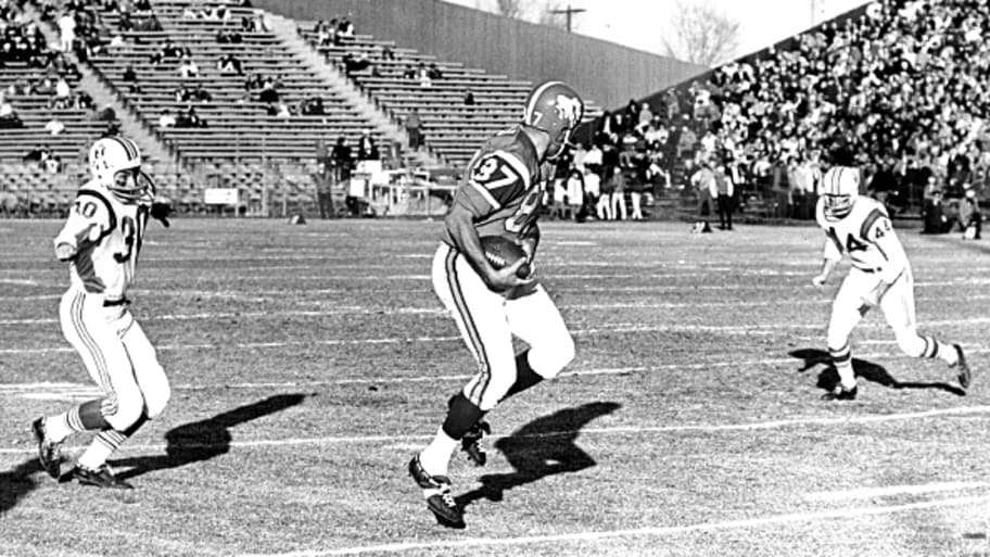 Lionel Taylor broke records in seven years with the Broncos. | Denver Post via Getty Images