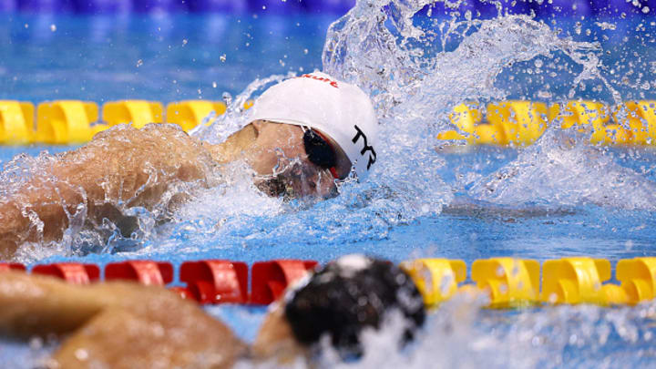 Katie Ledecky y Summer McIntosh durante los 400 metros estilo libre.