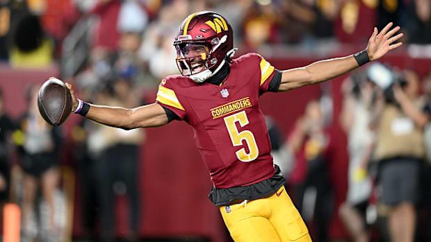 Jayden Daniels ilusionó a los aficionados de Washington en su año de novato.