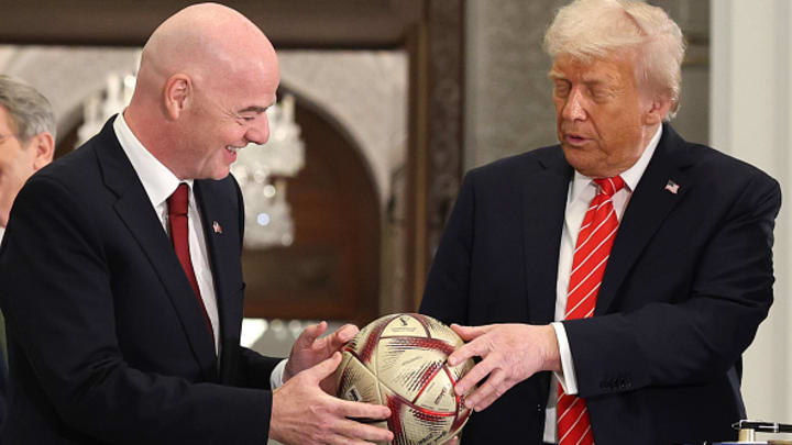 Infantino y Trump en Oriente Medio.