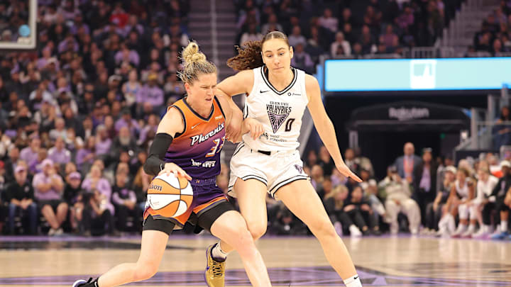 Jul 14, 2025; San Francisco, California, USA; Phoenix Mercury guard Sami Whitcomb (33) brings the ball down the court against Golden State Valkyries guard Carla Leite (0) during the first quarter at Chase Center. Mandatory Credit: Kelley L Cox-Imagn Images Jul 14, 2025; San Francisco, California, USA; Phoenix Mercury guard Sami Whitcomb (33) brings the ball down the court against Golden State Valkyries guard Carla Leite (0) during the first quarter at Chase Center. Mandatory Credit: Kelley L Cox-Imagn Images