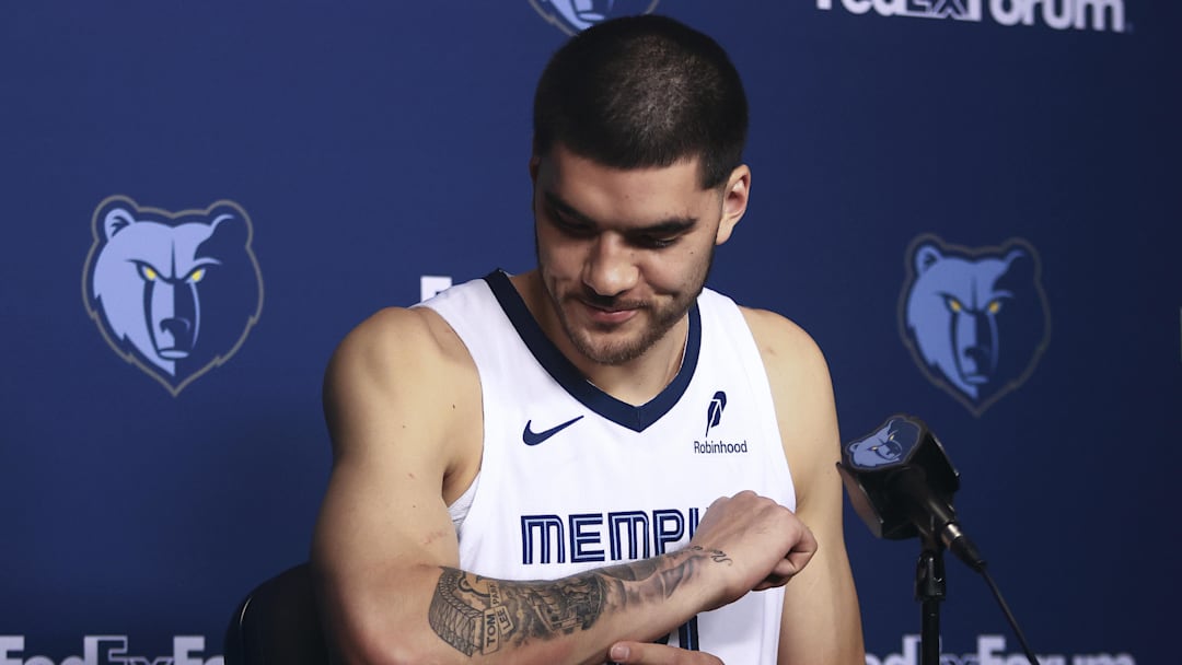 Sep 29, 2025; Memphis, TN, USA; Memphis Grizzlies center Zach Edey speaks to media during a press conference on media day at FedEx Forum. Mandatory Credit: Petre Thomas-Imagn Images Mandatory Credit: Petre Thomas-Imagn Images Sep 29, 2025; Memphis, TN, USA; Memphis Grizzlies center Zach Edey speaks to media during a press conference on media day at FedEx Forum. Mandatory Credit: Petre Thomas-Imagn Images Mandatory Credit: Petre Thomas-Imagn Images