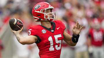 What the oddsmakers are predicting for college football's Week 5 games, including the huge Georgia-Alabama matchup.