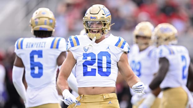 UCLA Bruins running back Carsen Ryan 