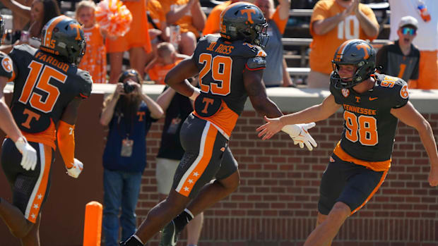 Tennessee celebrates after scoring a touchdown in Week 1