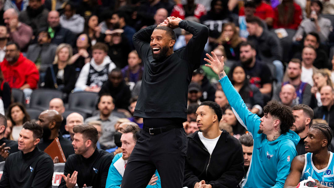 Charlotte Hornets, Charles Lee