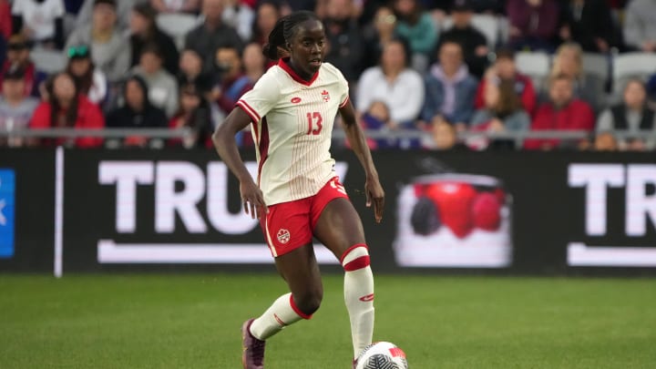 Simi Awujo has joined United until the end of the 2026/27 season