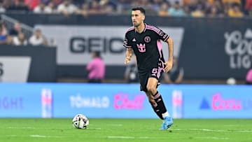 Here's what midfielders do in soccer