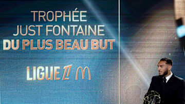 L'international algérien, Amine Gouiri, est le lauréat du trophée Just Fontaine du plus beau but inscrit en Ligue 1 lors de la saison 2024-2025.