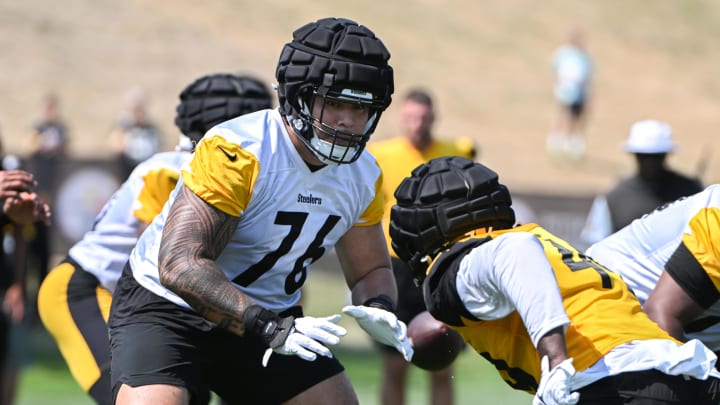 Jul 28, 2024; Latrobe, PA, USA; Pittsburgh Steelers offensive tackle Troy Fautanu (76) participates in drills during training camp at Saint Vincent College. Mandatory Credit: Barry Reeger-USA TODAY Sports