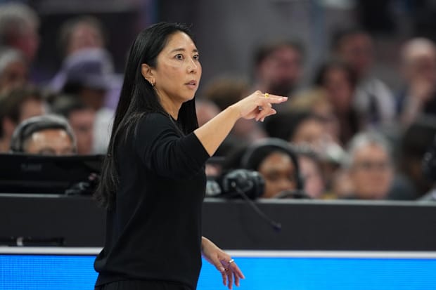 Golden State Valkyries head coach Natalie Nakase