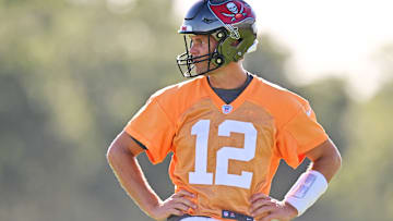Tom Brady no entrenó este viernes
