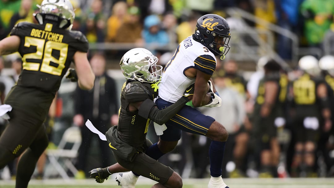 Nov 4, 2023; Eugene, Oregon, USA; California Golden Bears wide receiver Jeremiah Hunter (3) picks up a first down on a pass plays during the first half against Oregon Ducks defensive back Jahlil Florence (6) at Autzen Stadium. Mandatory Credit: Troy Wayrynen-Imagn Images