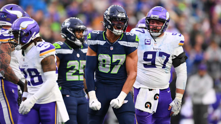Seattle Seahawks tight end Noah Fant (87) celebrates after a first down against the Minnesota Vikings during the second half at Lumen Field. Seattle Seahawks tight end Noah Fant (87) celebrates after a first down against the Minnesota Vikings during the second half at Lumen Field.