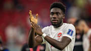 Alphonso Davies perdeu penalidade na estreia do Canadá