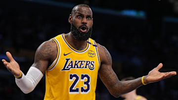 Golden State Warriors v Los Angeles Lakers