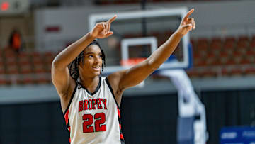 Brophy Prep Broncos Daylen Sharper (22) points to the crowd during the AIA 6A State Championship at the Arizona Veterans Memorial Coliseum in Phoenix on March 8, 2025.