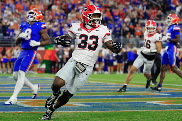 Georgia running back Chauncey Bowens scores a touchdown against Florida.