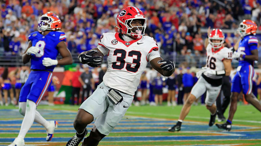 Georgia running back Chauncey Bowens scores a touchdown against Florida.