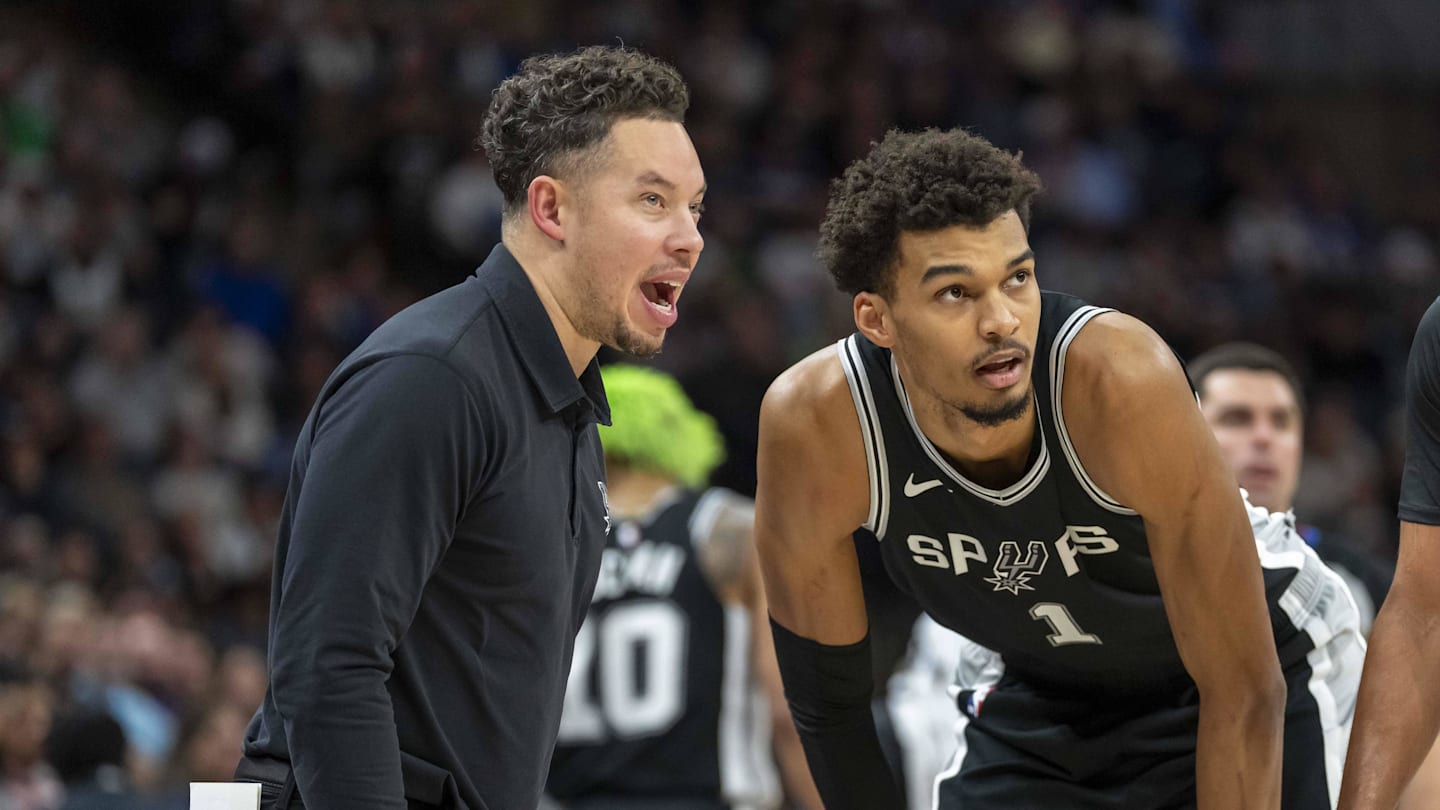 Warriors Lead Betting Favorites to Land Markkanen, Spurs Near Trade for Durant