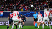 Pep Guardiola puji kontribusi Julian Alvarez setelah Manchester City menang 3-1 atas RB Leipzig.