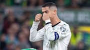 Cristiano Ronaldo nach seiner Roten Karte gegen Irland