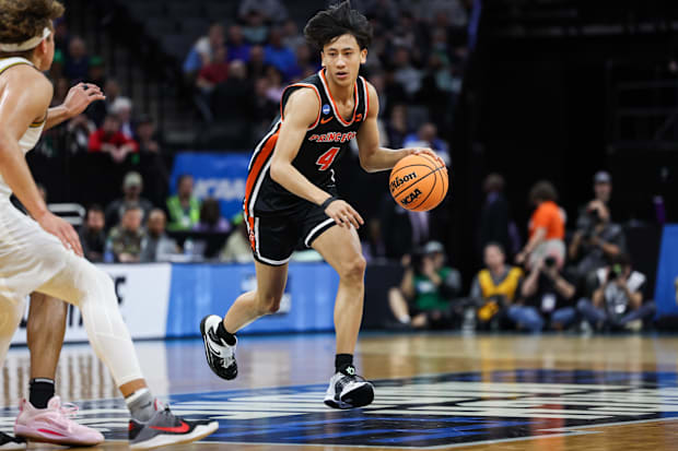 Lee chose to return to Princeton after Pierce made his decision.