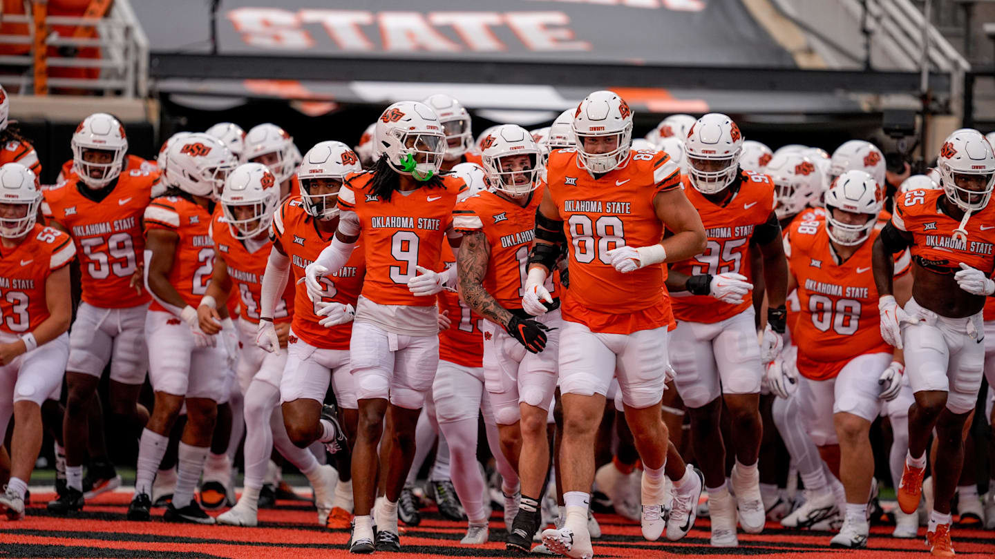 Would Oklahoma State Crack Top 25 With Win at Oregon?