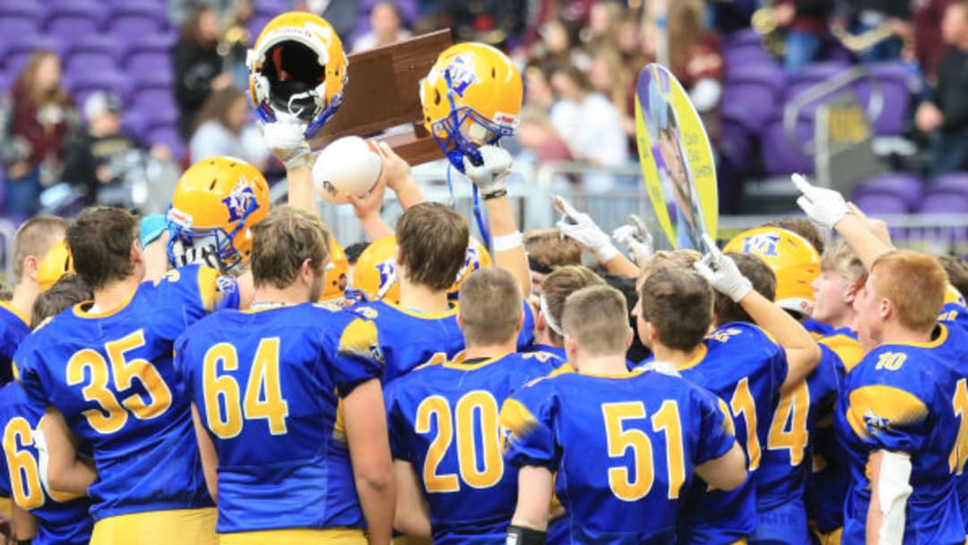 Minneota celebrating a 2022 Class 1A Prep Bowl win