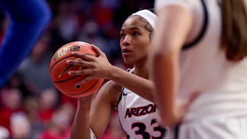 Daniah Trammell attempting free throw