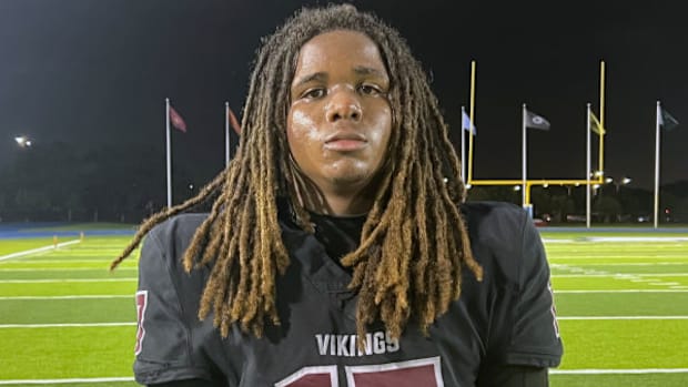 Miami Norland quarterback Ennio Yapoor.